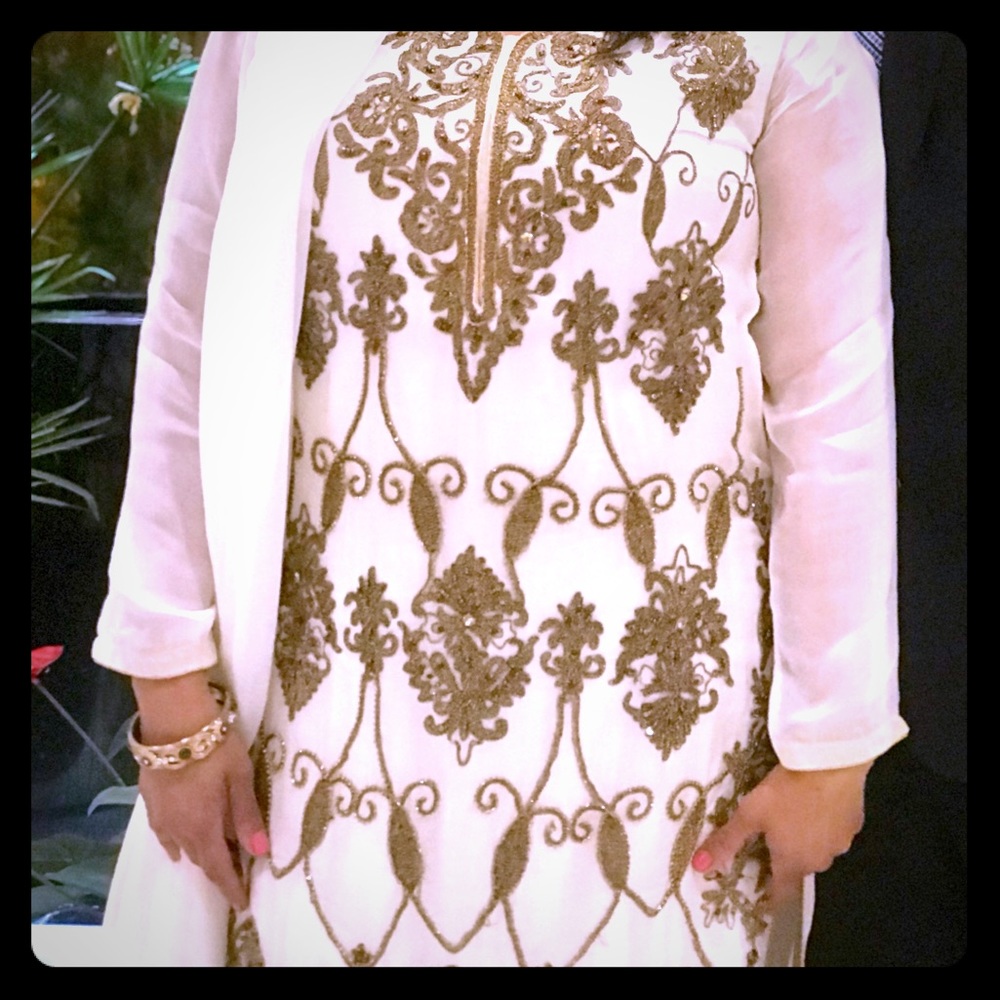 Shalwar Kameez party wear - Picture 2 of 2
